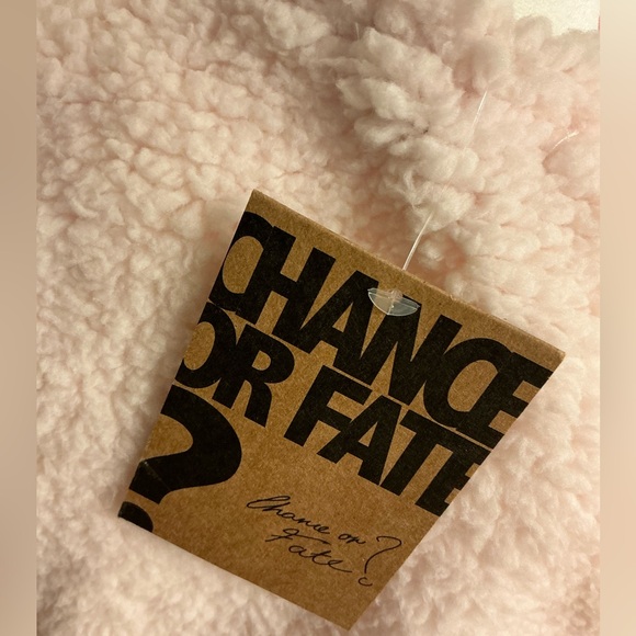 🎄Holiday Fleece Top w/Sequin Cat😽 - Picture 10 of 12